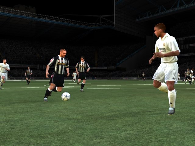 FIFA Soccer 2004 - screenshot 27